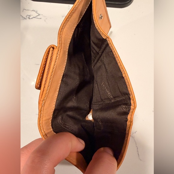 Coach Vintage Trifold Wallet Signature Canvas Vachetta Leather - Picture 6 of 9